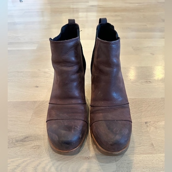 Sorel Lea brown wedge boot size 8.5 - Picture 2 of 6